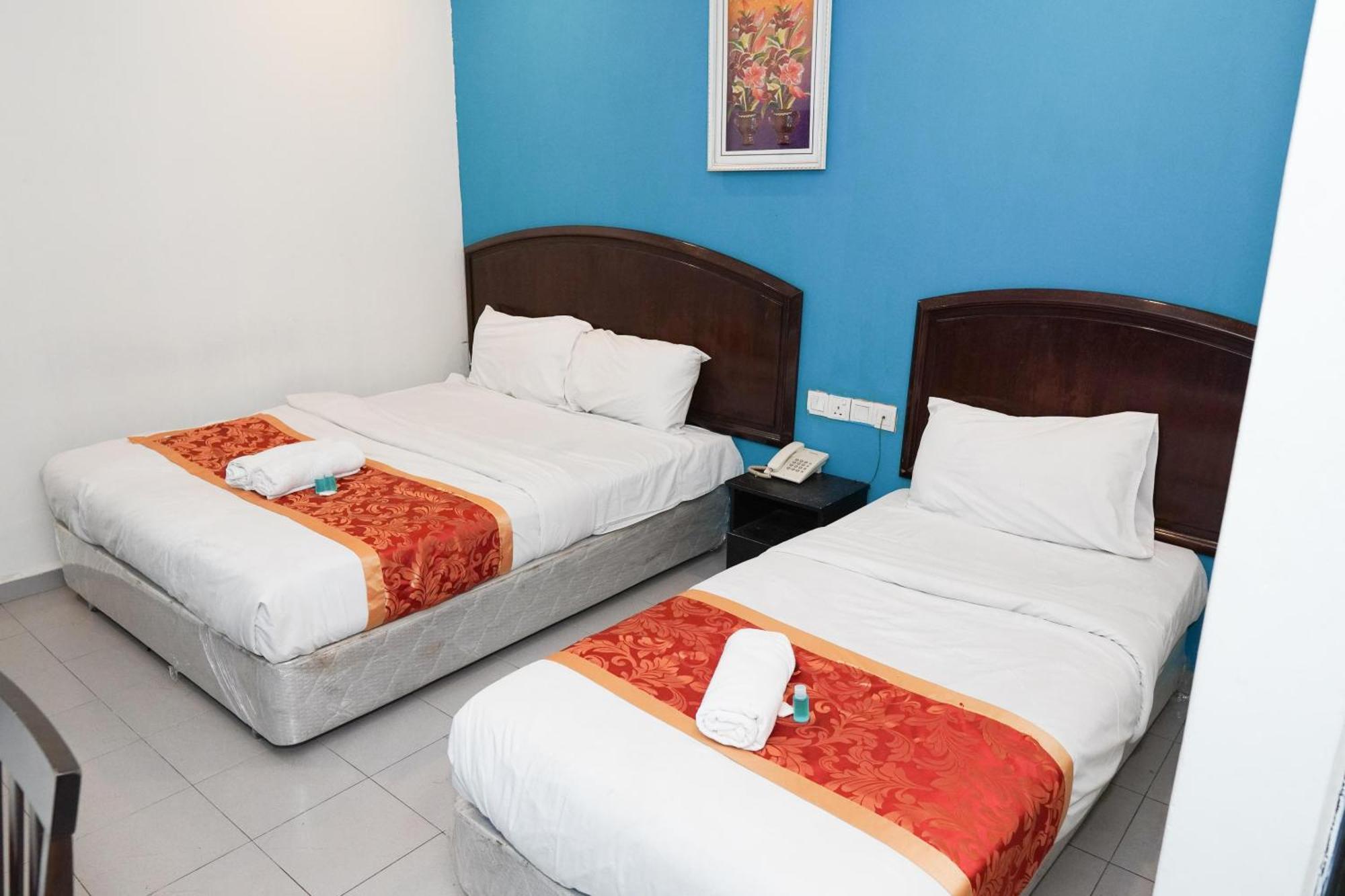 Hotel Shri Putiri Pasir Gudang Exteriör bild