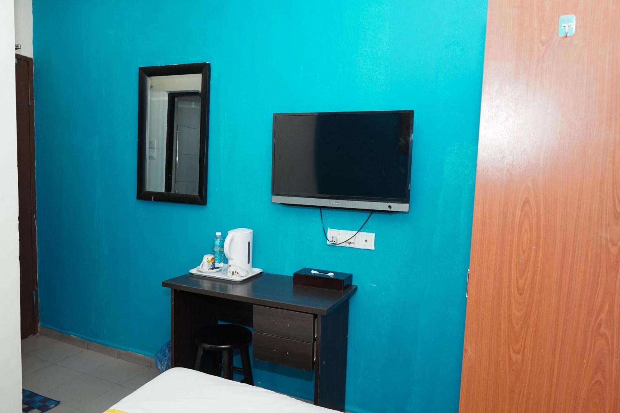 Hotel Shri Putiri Pasir Gudang Exteriör bild